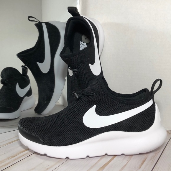 Nike Shoes - NIKE LIFESTYLE SNEAKERS